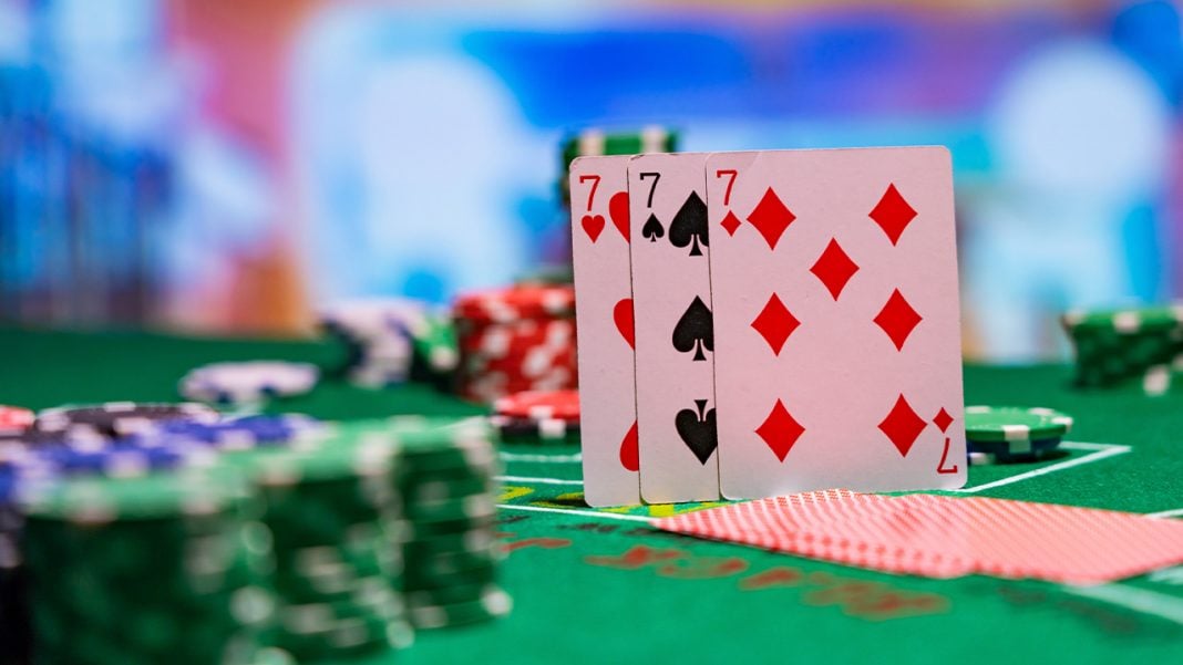 Cómo jugar al blackjack Novibet