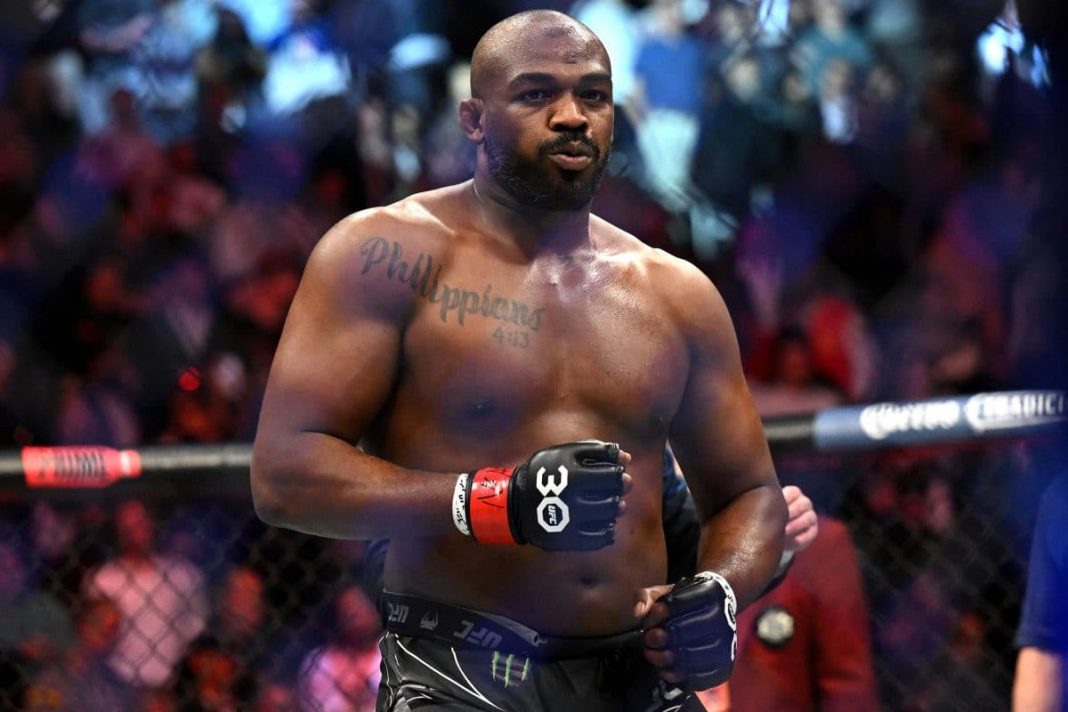 Jon Bones Jones celebrando