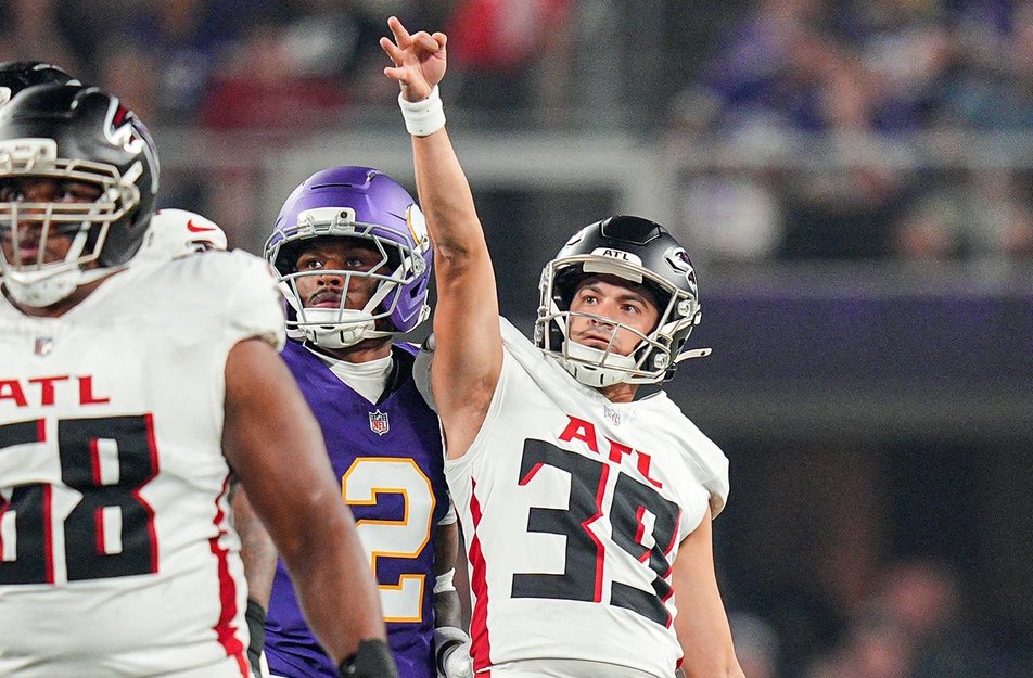 Jugador de los Falcons celebrando